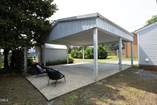 907 S 2nd Street, Smithfield, NC 27577