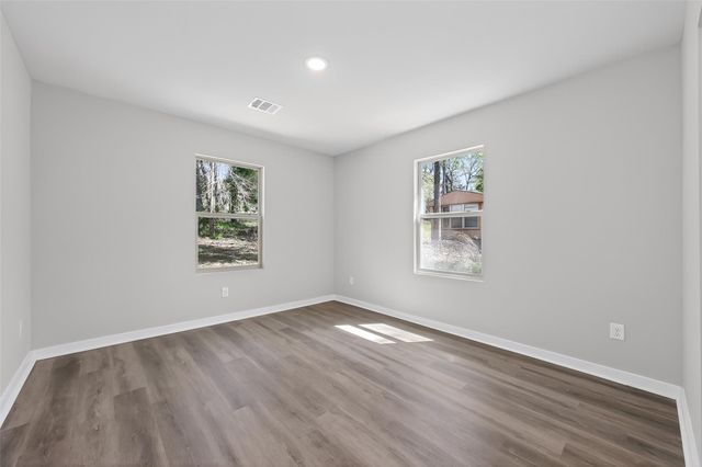 154 Lakeview Drive E, Livingston, TX 77351