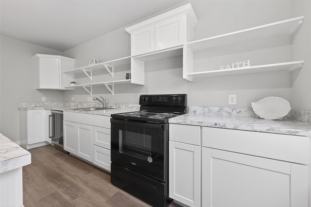 154 Lakeview Drive E, Livingston, TX 77351