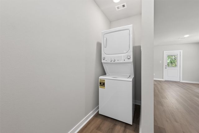 154 Lakeview Drive E, Livingston, TX 77351