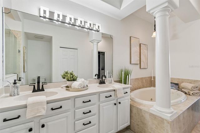 4326 SPINNAKER COVE LANE, Tampa, FL 33615