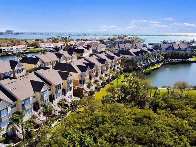 4326 SPINNAKER COVE LANE, Tampa, FL 33615