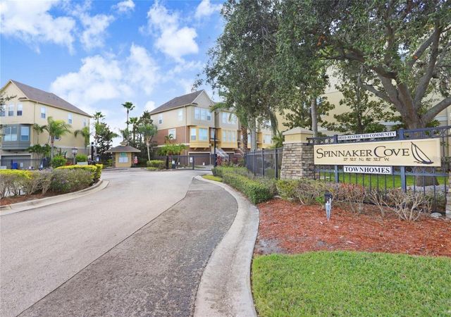 4326 SPINNAKER COVE LANE, Tampa, FL 33615