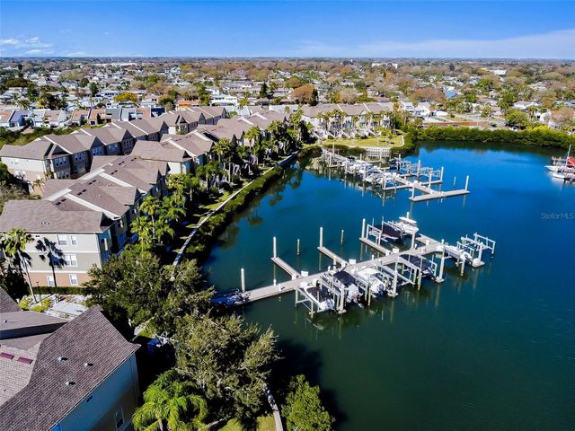 4326 SPINNAKER COVE LANE, Tampa, FL 33615
