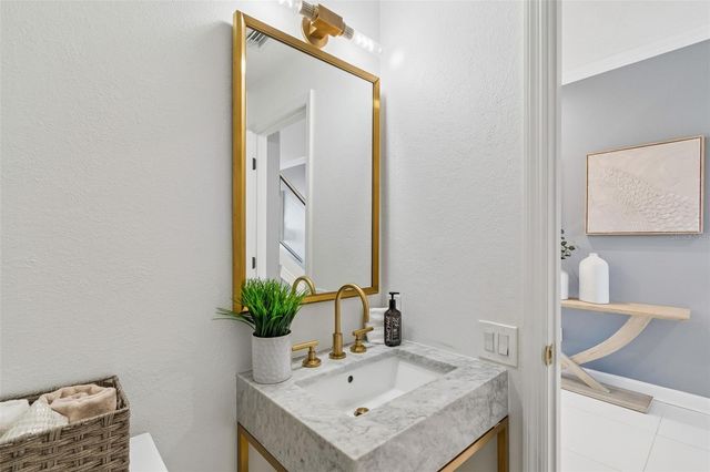 4326 SPINNAKER COVE LANE, Tampa, FL 33615