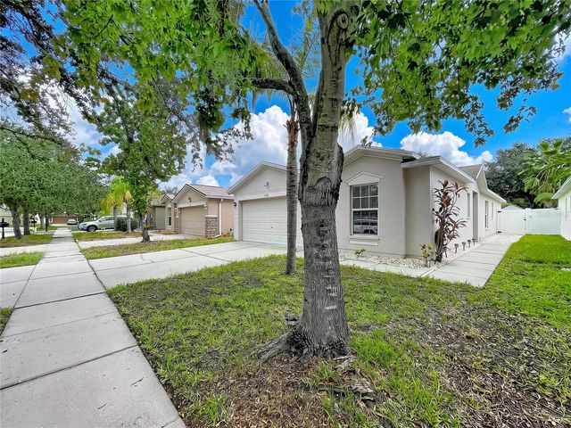 7710 CARRIAGE POINTE DRIVE, Gibsonton, FL 33534