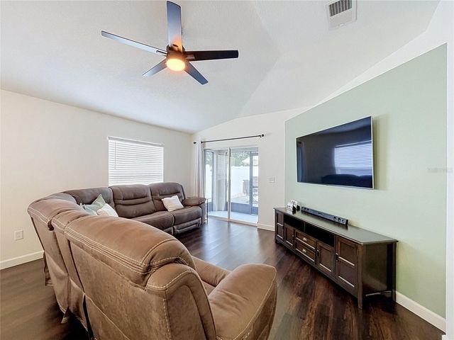 7710 CARRIAGE POINTE DRIVE, Gibsonton, FL 33534