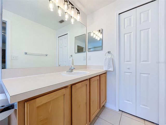 7710 CARRIAGE POINTE DRIVE, Gibsonton, FL 33534