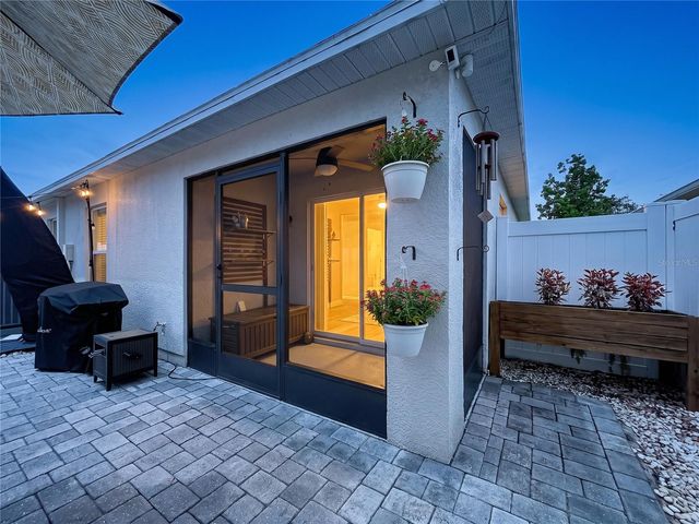 7710 CARRIAGE POINTE DRIVE, Gibsonton, FL 33534