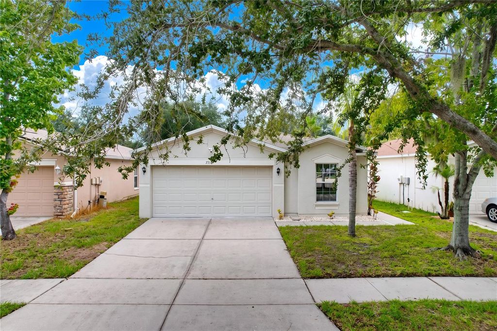 7710 CARRIAGE POINTE DRIVE, Gibsonton, FL 33534