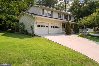 2501 FRASER CT, Woodbridge, VA 22191