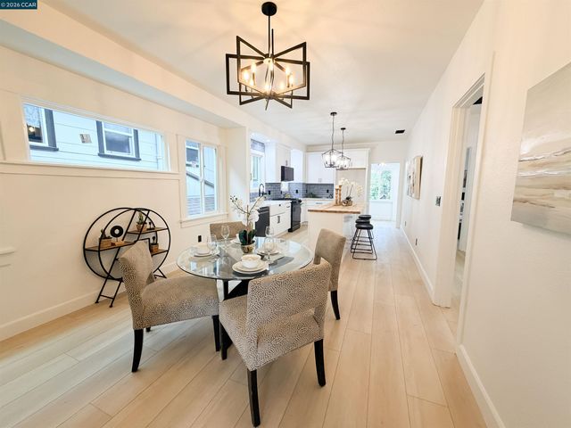 1030 E 21St St, Oakland, CA 94606