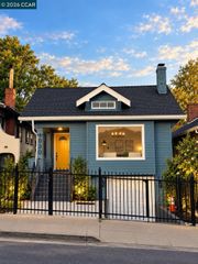 1030 E 21St St, Oakland, CA 94606