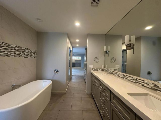 4 Saturn Circle, Rancho Mirage, CA 92270