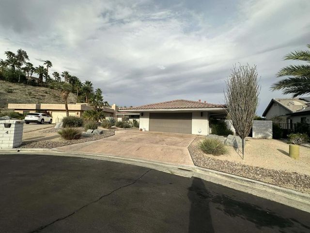 4 Saturn Circle, Rancho Mirage, CA 92270