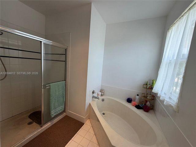2329 NW 184th Terrace, Pembroke Pines, FL 33029
