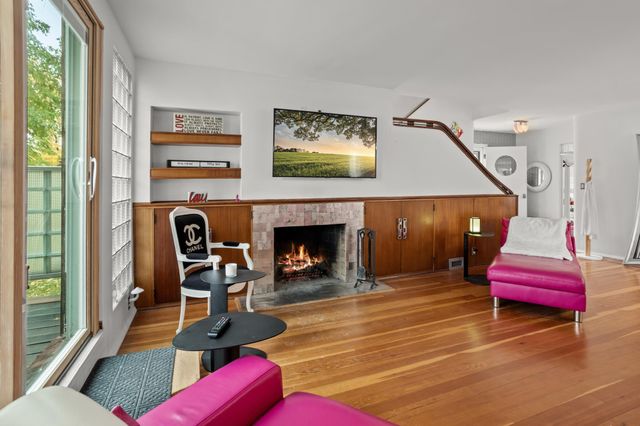 1550 8th Street S, Fargo, ND 58103