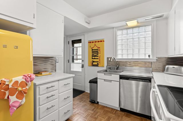 1550 8th Street S, Fargo, ND 58103