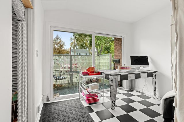 1550 8th Street S, Fargo, ND 58103