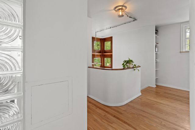 1550 8th Street S, Fargo, ND 58103