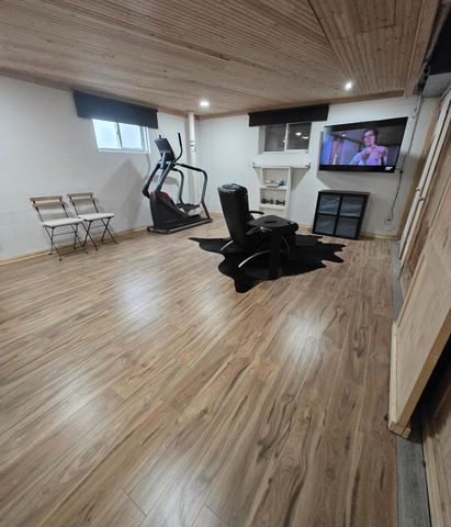 1550 8th Street S, Fargo, ND 58103