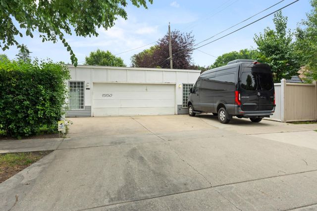 1550 8th Street S, Fargo, ND 58103