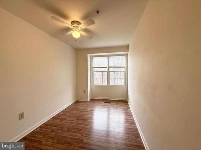 10128 REPRISE DR, Rockville, MD 20850