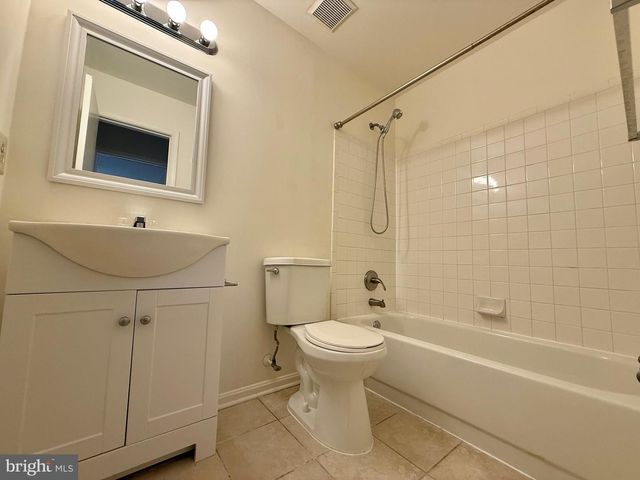 10128 REPRISE DR, Rockville, MD 20850