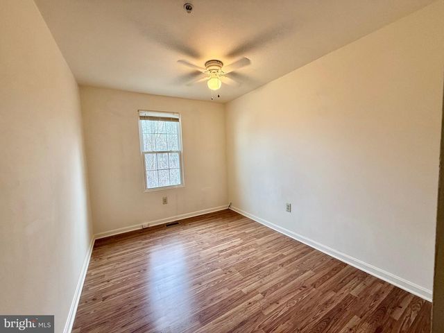 10128 REPRISE DR, Rockville, MD 20850