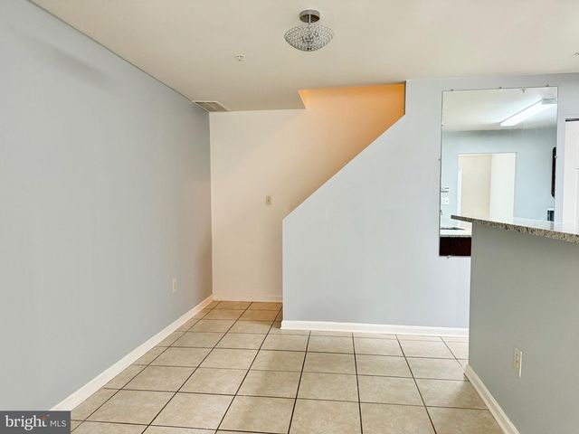 10128 REPRISE DR, Rockville, MD 20850