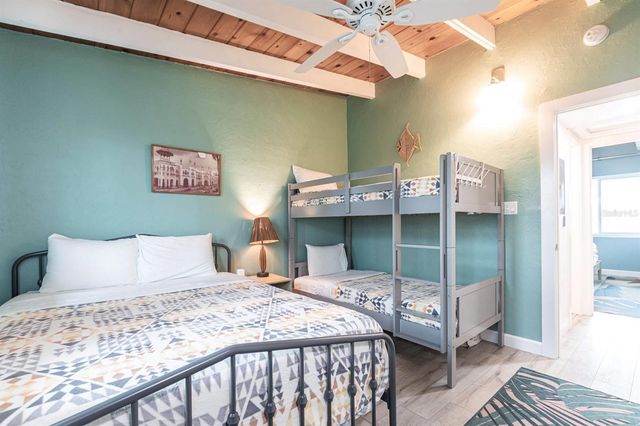6006 MIDNIGHT PASS ROAD 44, Sarasota, FL 34242