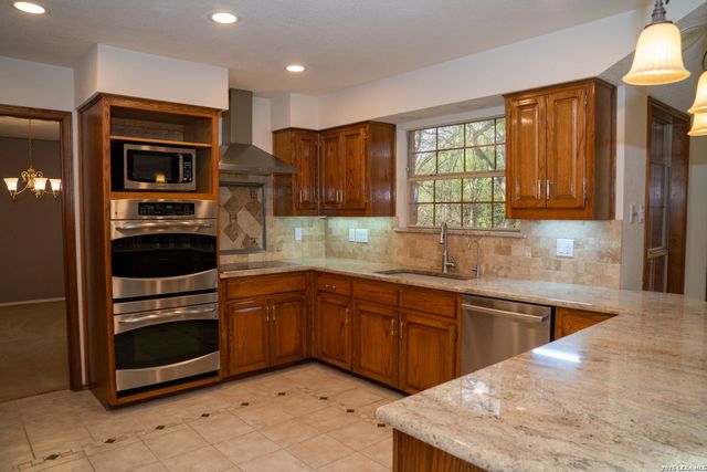 2941 Bent Tree, Schertz, TX 78154