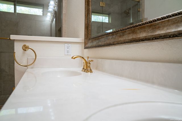 2941 Bent Tree, Schertz, TX 78154