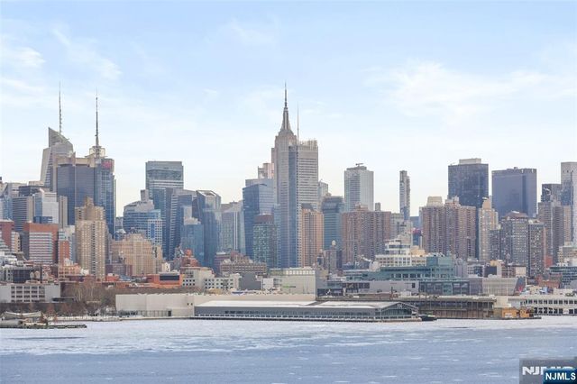 9 Ave At Port Imperial 0911, West New York, NJ 07093