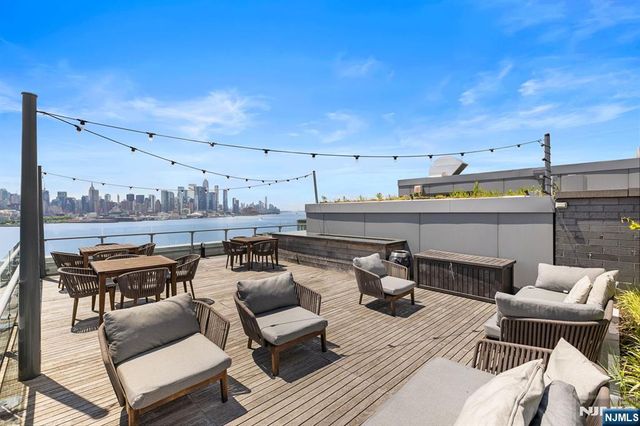 9 Ave At Port Imperial 0911, West New York, NJ 07093