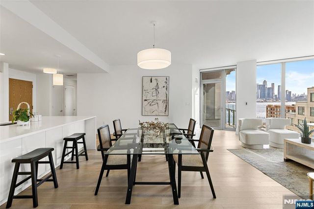 9 Ave At Port Imperial 0911, West New York, NJ 07093