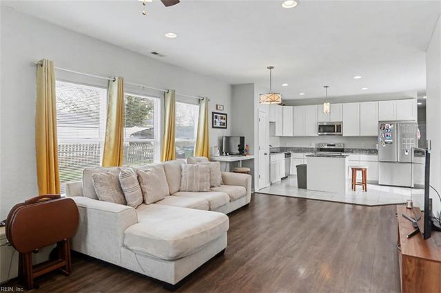 2700 Myrtle AVE, Norfolk, VA 23504