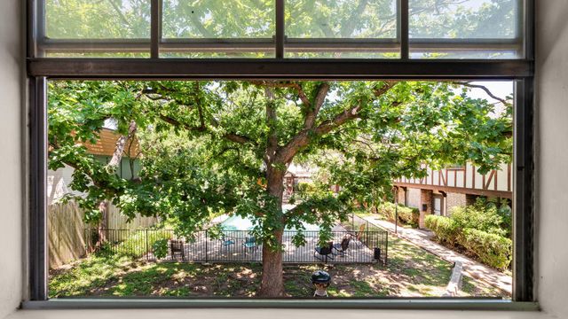 7409 Shadow Hill DR 113, Austin, TX 78731