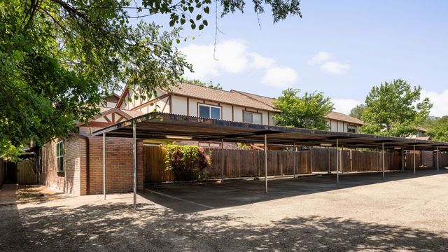 7409 Shadow Hill DR 113, Austin, TX 78731