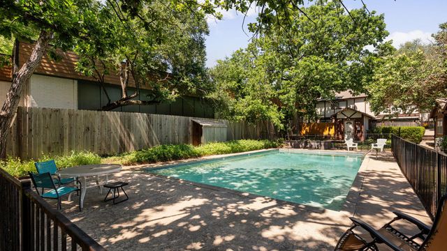 7409 Shadow Hill DR 113, Austin, TX 78731