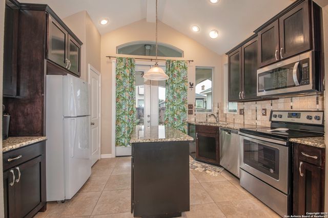 3958 Bacall Way, San Antonio, TX 78109