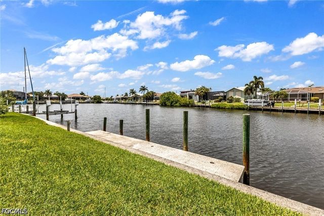 1352 Pine Siskin DR, Punta Gorda, FL 33950