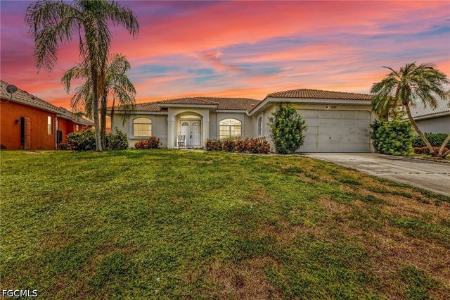 1352 Pine Siskin DR, Punta Gorda, FL 33950