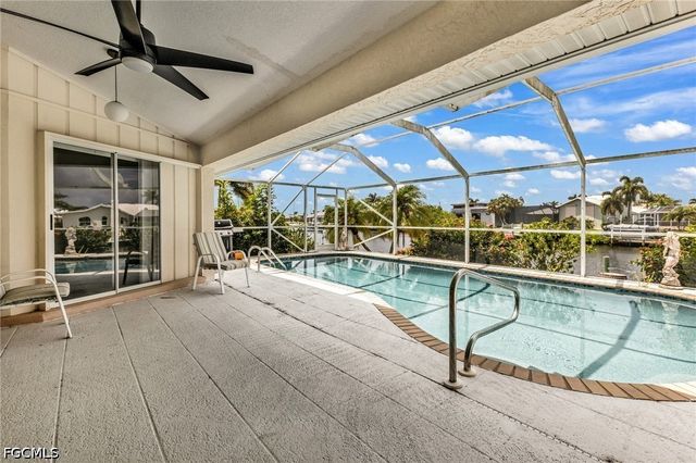 1352 Pine Siskin DR, Punta Gorda, FL 33950