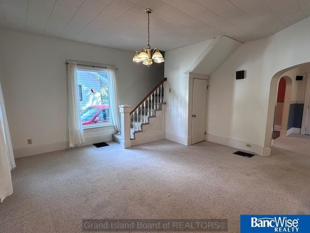 709 N Street, Aurora, NE 68818