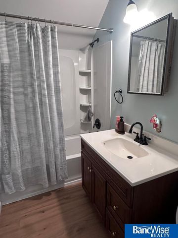 709 N Street, Aurora, NE 68818