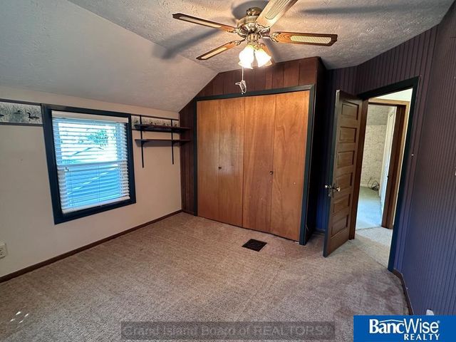 709 N Street, Aurora, NE 68818