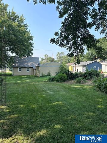 709 N Street, Aurora, NE 68818