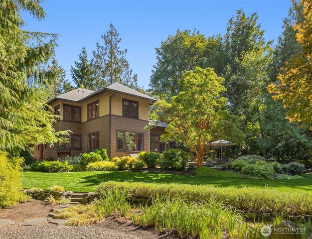13223 NE Cambridge Crest Way, Bainbridge Island, WA 98110