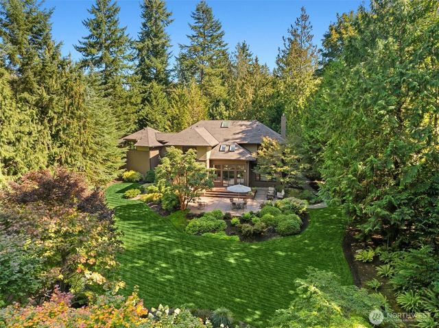 13223 NE Cambridge Crest Way, Bainbridge Island, WA 98110